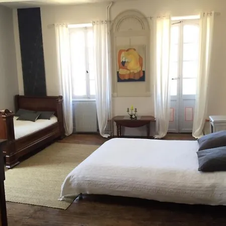 Bed & Breakfast Au Détour Du Larrech