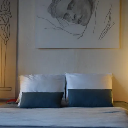 Au Détour Du Larrech Bed & Breakfast 3*