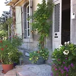 Au Detour Du Larrech 3* Castillon-en-Couserans